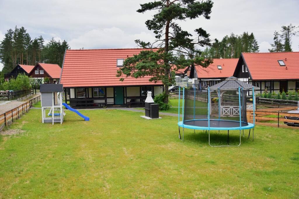 Pastelowy Domek Z Balia Elektryczna Z Jacuzzi Zalakowo Exterior foto